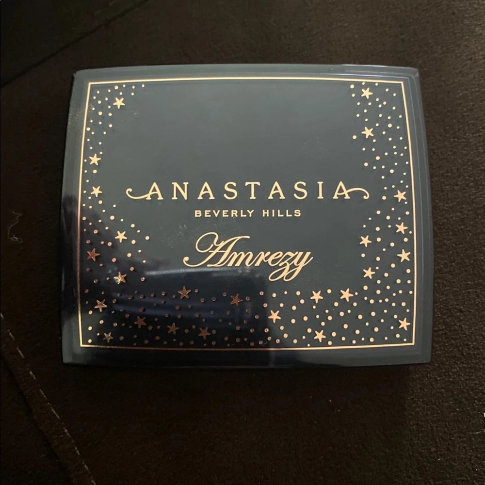 Anastasia Amrezy highlighter!! *****SOLD******